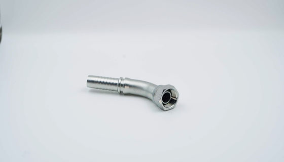 Fittings idraulici personalizzati per tubi in acciaio inossidabile presso Jic/SAE/ Bsp/NPT/Npsm/Orfs