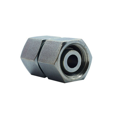 Adaptatore rettilineo metrico a tipo di morso con dadi girevoli Modello NO. 3C-W 3D-W