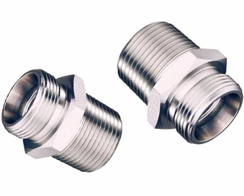 Fornitura di connettori idraulici a lunga durata di funzionamento con giunti di transizione di tipo ferrule metrica