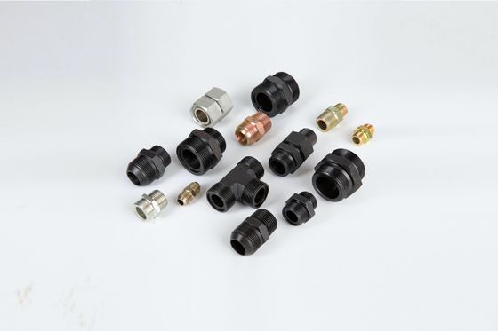 Lungo ciclo di vita Fittings idraulici Adaptatore di tubi per tubi idraulici ad alta pressione